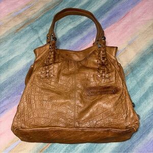 B. Makowsky leather tote